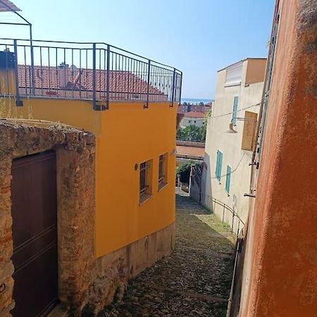 Casa Anna Lägenhet Borgio Verezzi Exteriör bild